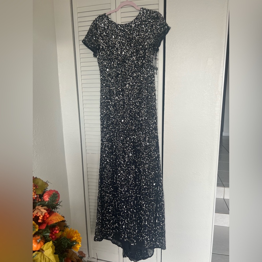 MOB/MOG Black and Silver Sequin Dress size 16 NWOT